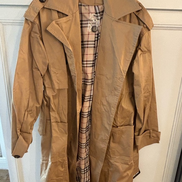 Vici Business Affairs Double-Breasted Tan Trench Coat NWOT - Picture 5 of 6